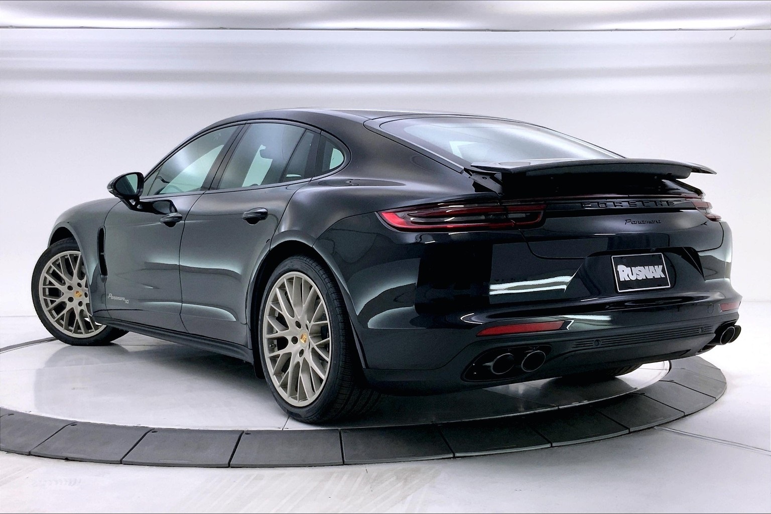 Porsche panamera edition