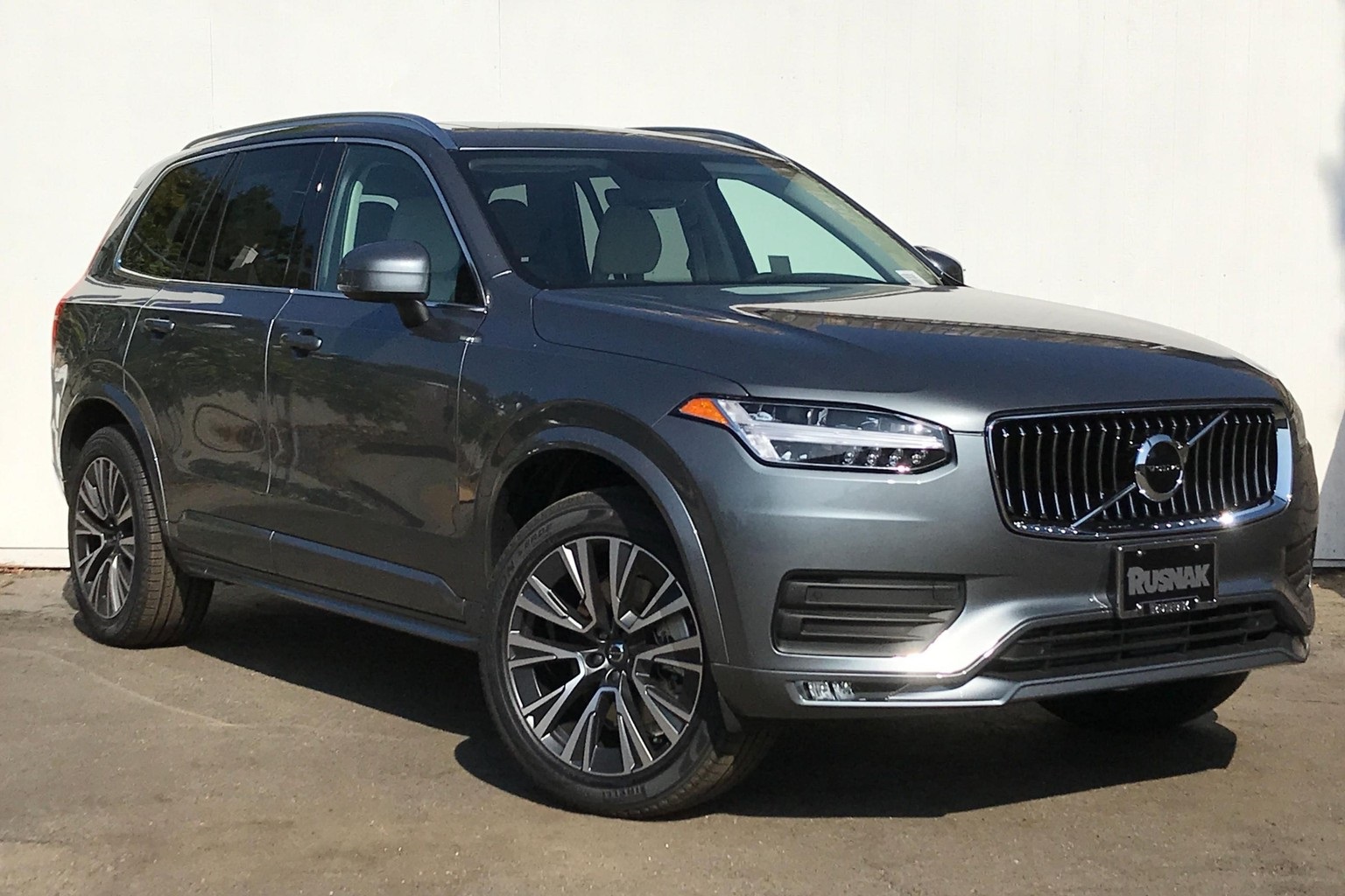 new-2020-volvo-xc90-t5-momentum-4d-sport-utility-in-pasadena-16200165