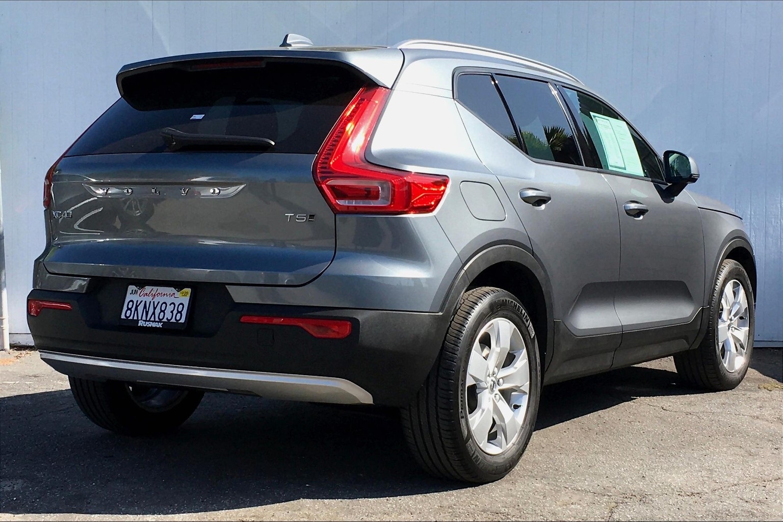 Certified Pre-Owned 2019 Volvo XC40 Momentum 4D Sport Utility in ...