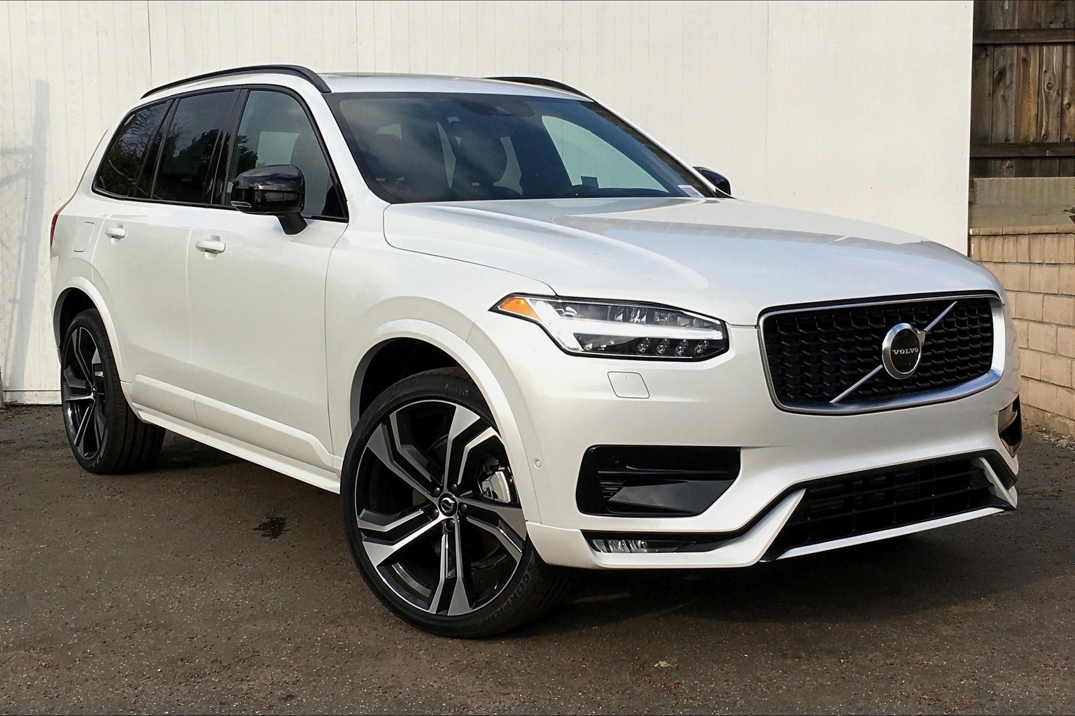 new-2020-volvo-xc90-t6-r-design-4d-sport-utility-in-pasadena-16200222