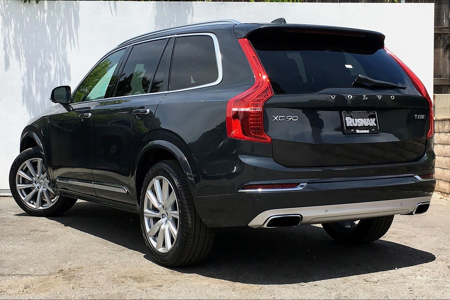 Volvo xc90 t8 hybrid