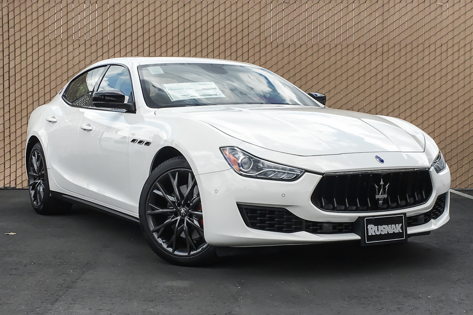 Maserati ghibli 2019